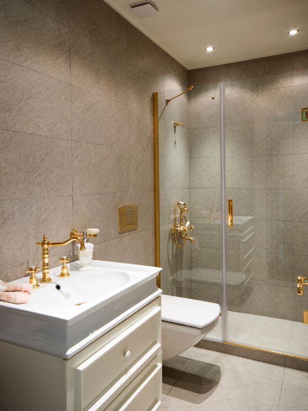 Feature tiles in bathroom